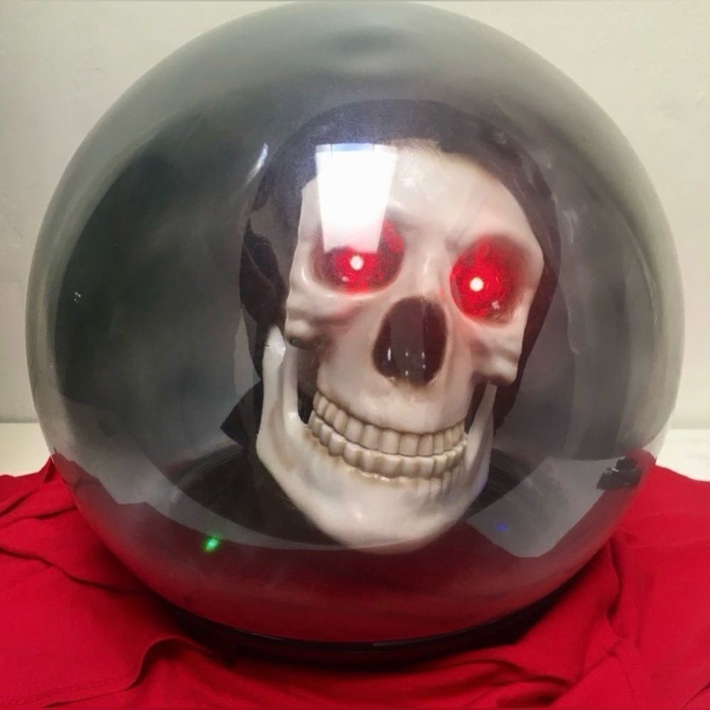 HALLOWEEN SPIRIT BALL-TALKING SKULL/GRIM
REAPER/SKELETON ANIMATED VINTAGE